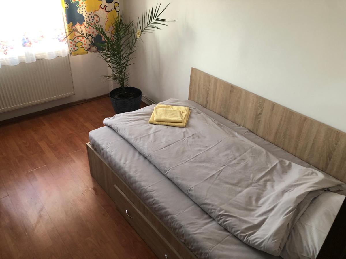 ブカレストApartament Magnolia, Piata Gorjului- Metrouアパートメント エクステリア 写真